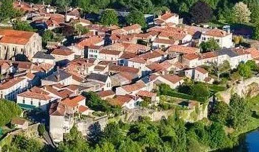 临沂回乡建别墅为什么一定要选专业乡墅公司